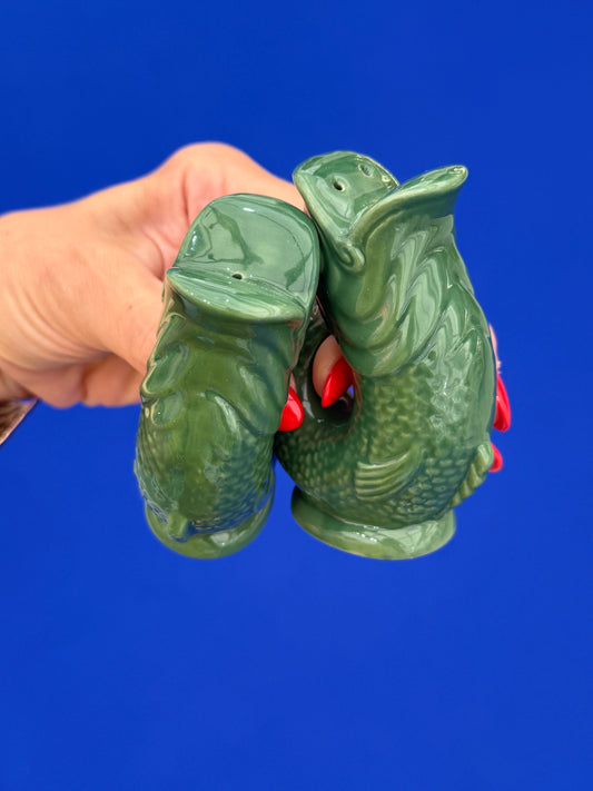 Salt and pepper shaker | Dark green